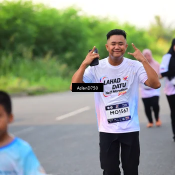 Runner Photo 7764322