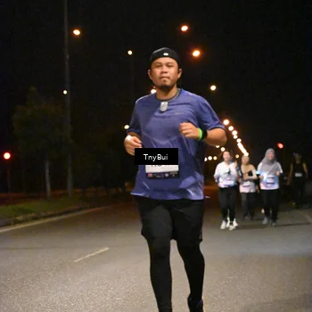 Runner Photo 7764323