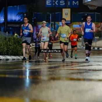 Runner Photo 7764325