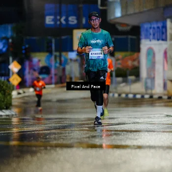 Runner Photo 7764392