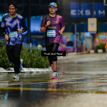 Runner Photo 7764393