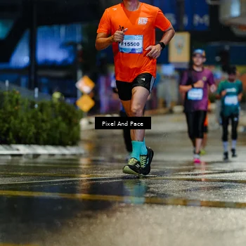 Runner Photo 7764398
