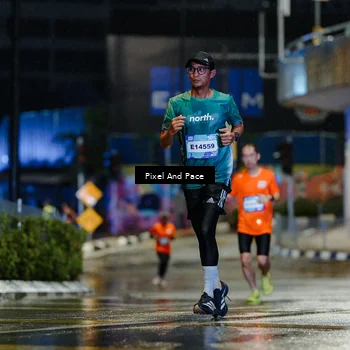 Runner Photo 7764400