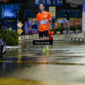 Runner Photo 7764407