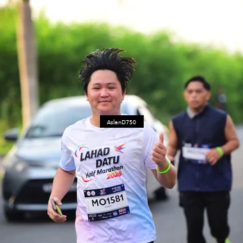 Runner Photo 7764430