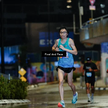 Runner Photo 7764475