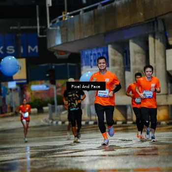 Runner Photo 7764516