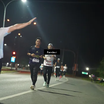 Runner Photo 7764517