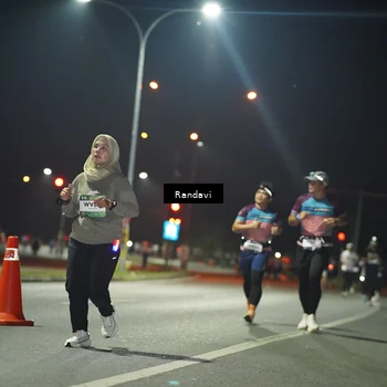 Runner Photo 7764529