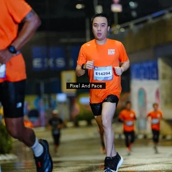 Runner Photo 7764532