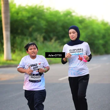 Runner Photo 7764536