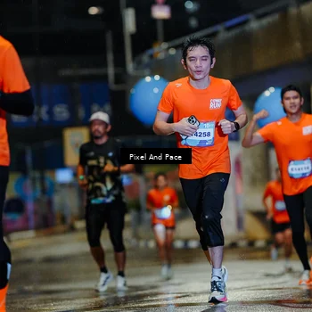 Runner Photo 7764543