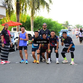 Runner Photo 7764553