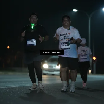 Runner Photo 7764559
