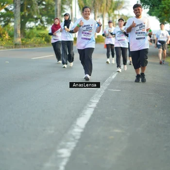 Runner Photo 7764575