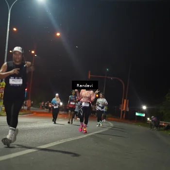 Runner Photo 7764599