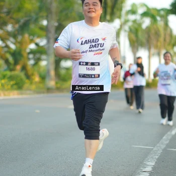 Runner Photo 7764634