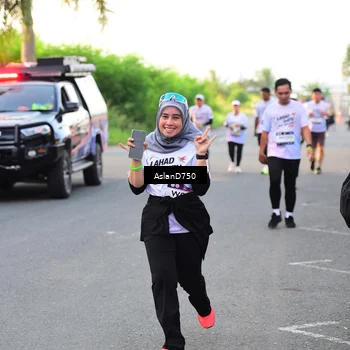 Runner Photo 7764649