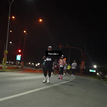 Runner Photo 7764653