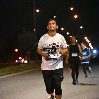 Runner Photo 7764666