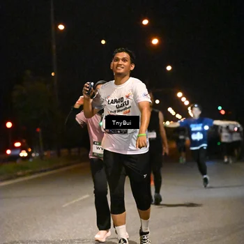 Runner Photo 7764671