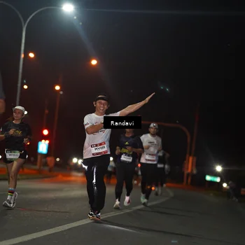 Runner Photo 7764673