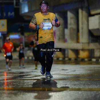Runner Photo 7764692