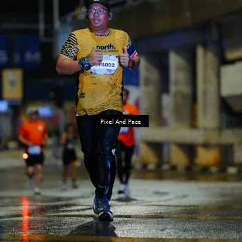 Runner Photo 7764700