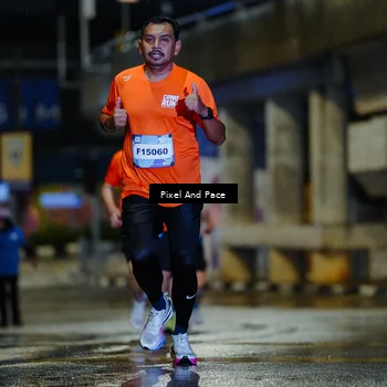 Runner Photo 7764701