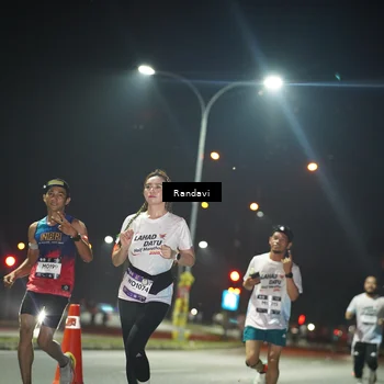 Runner Photo 7764709