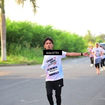Runner Photo 7764720