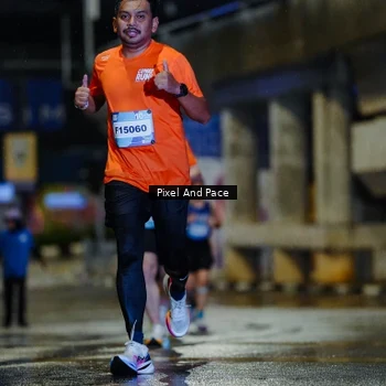 Runner Photo 7764730