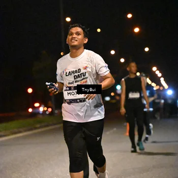 Runner Photo 7764743