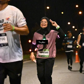 Runner Photo 7764750