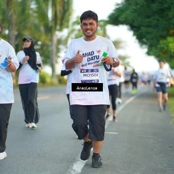 Runner Photo 7764778