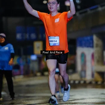 Runner Photo 7764790