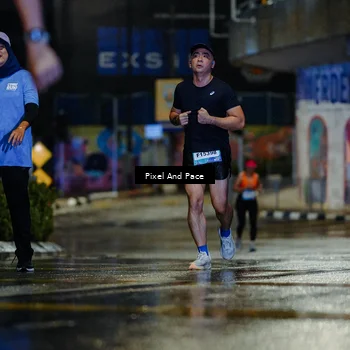 Runner Photo 7764795