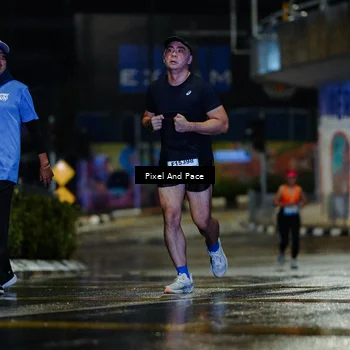 Runner Photo 7764796