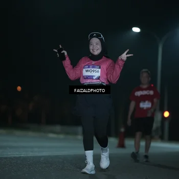 Runner Photo 7764800