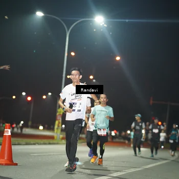 Runner Photo 7764823