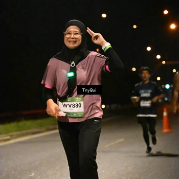 Runner Photo 7764824