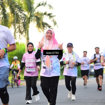 Runner Photo 7764835