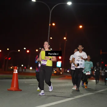 Runner Photo 7764846