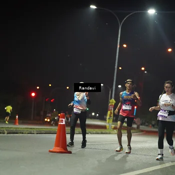 Runner Photo 7764903