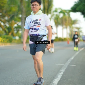 Runner Photo 7764944