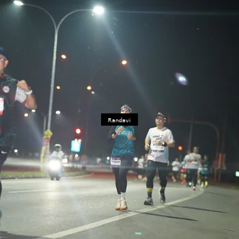 Runner Photo 7764946