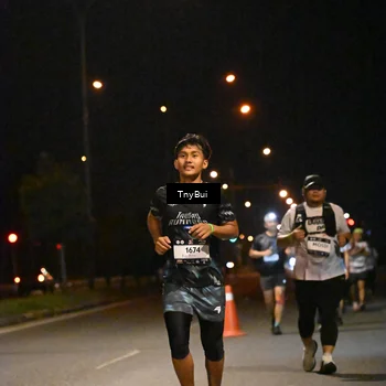 Runner Photo 7764971
