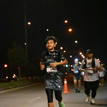Runner Photo 7764974