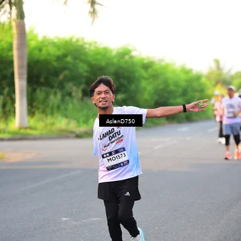 Runner Photo 7764981