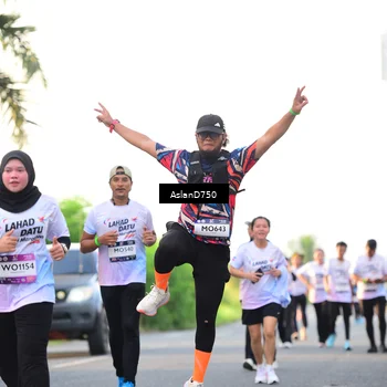 Runner Photo 7764987